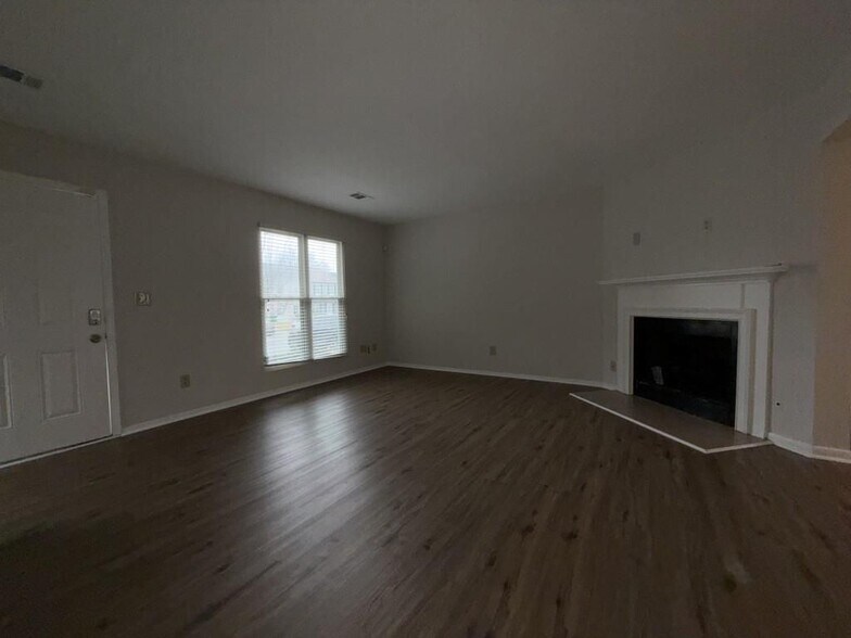 Building Photo - 1509 Kilmuir Way