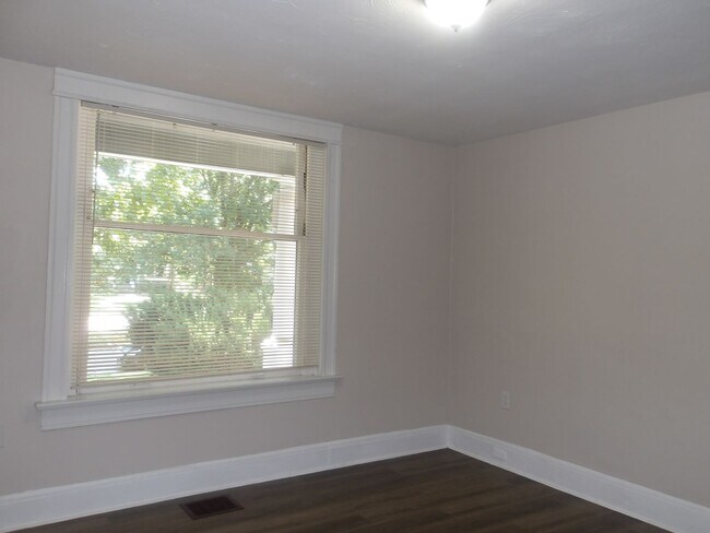 Building Photo - 4012 Southern Pkwy