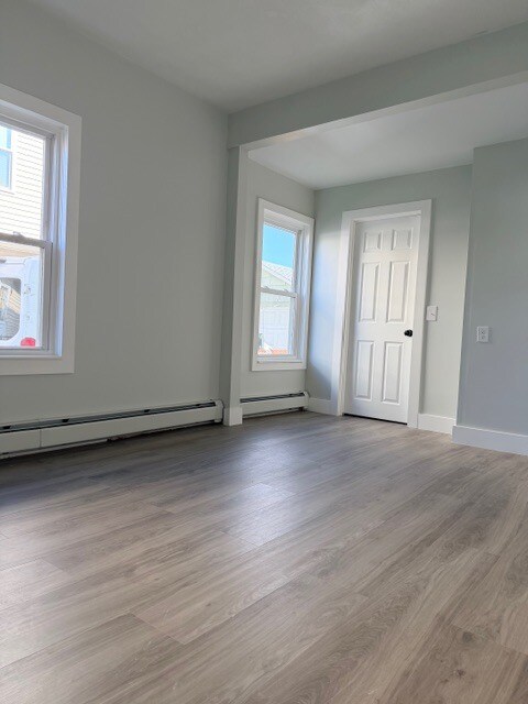 Building Photo - 133 Woodbury St