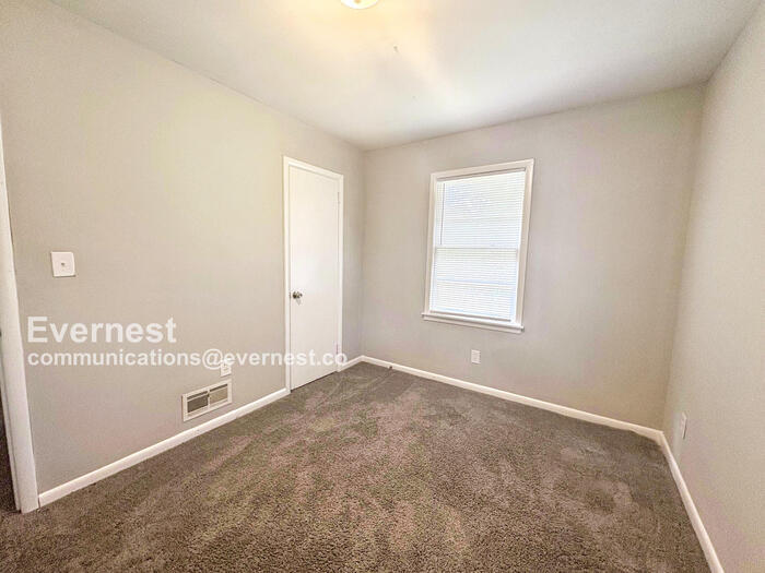 Building Photo - 764 82nd St S