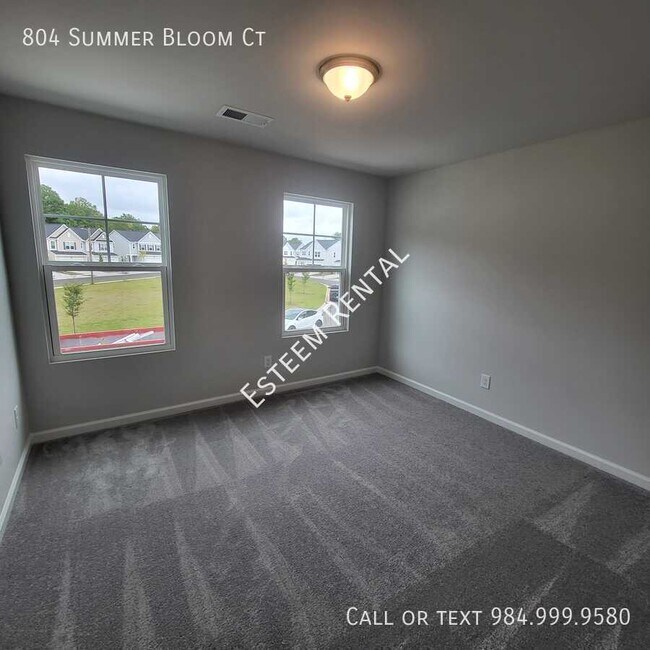 Building Photo - 804 Summer Bloom Ct