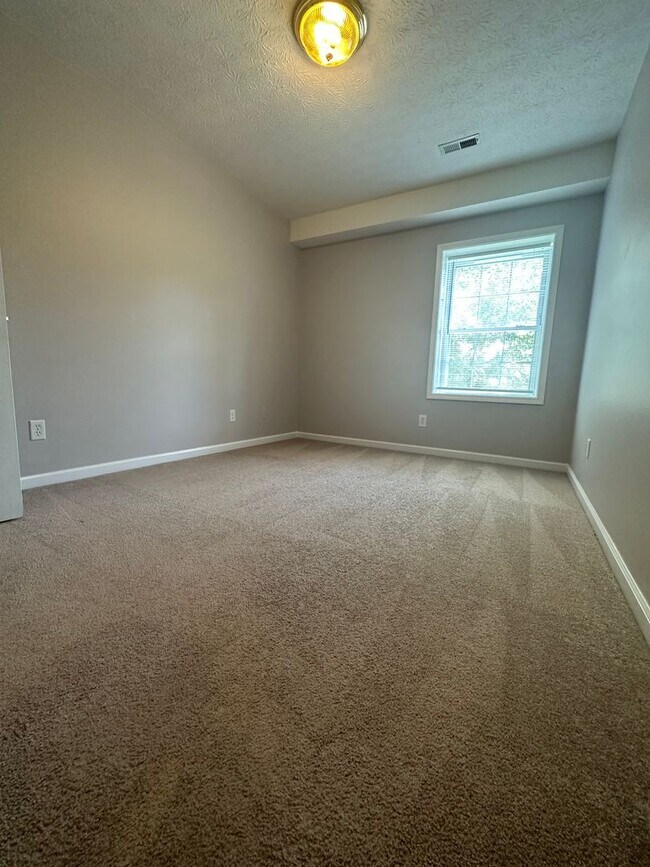 Building Photo - 3332 Yellow Sulphur Rd