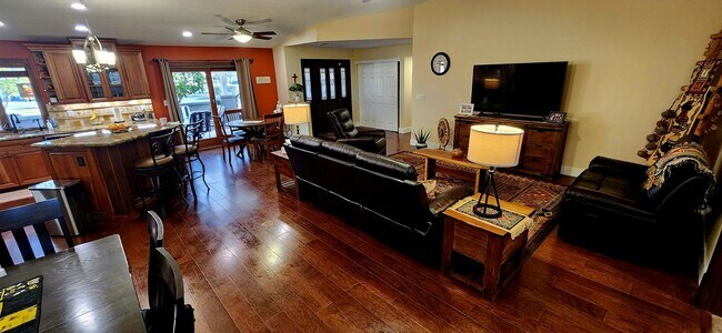 Building Photo - Nicely updated home in 45+ Active Adult Community of Leisure World. Available April 1st, 2026 to ...