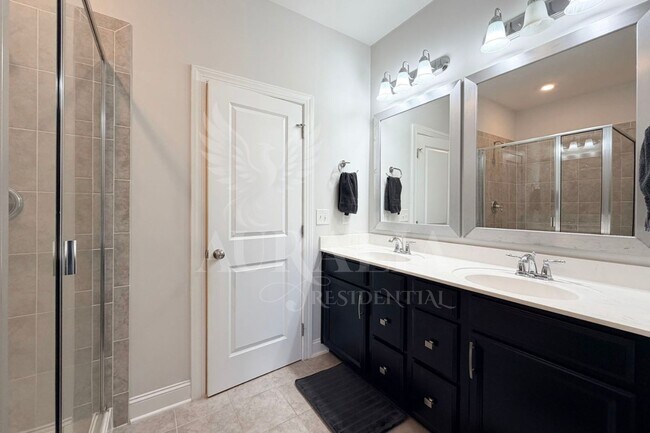 Building Photo - 1306 Farm Pond Trail