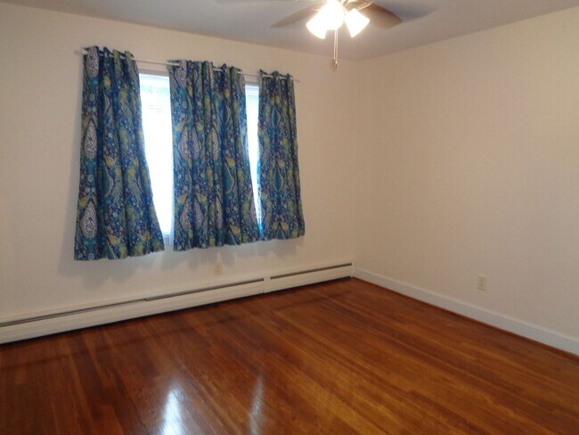 Building Photo - Ardmore-Brick House for Rent on Miller St.