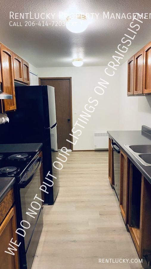 Building Photo - 1733 SW 318th Pl