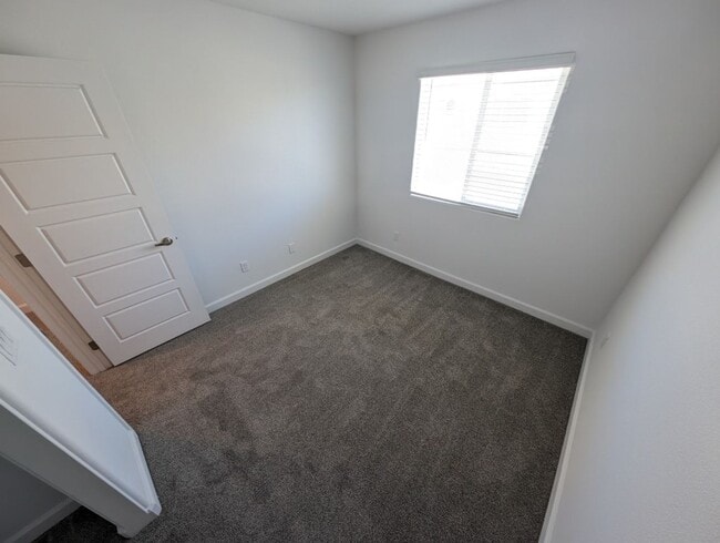 Building Photo - 3509 Golden Chariot Ave