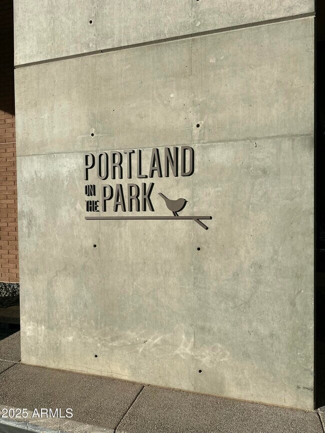 Building Photo - 200 W Portland St