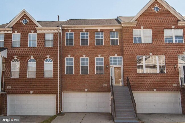 Building Photo - 18818 Silverwood Terrace