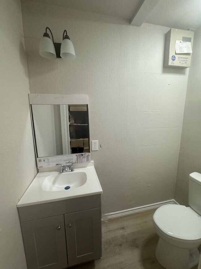 Building Photo - Charming 3-Bedroom Home in Sherman Available NOW!