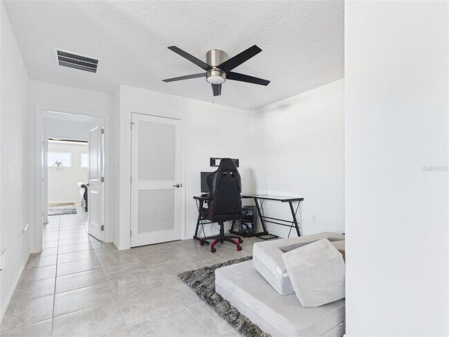 Building Photo - 7251 SW 60th Ln