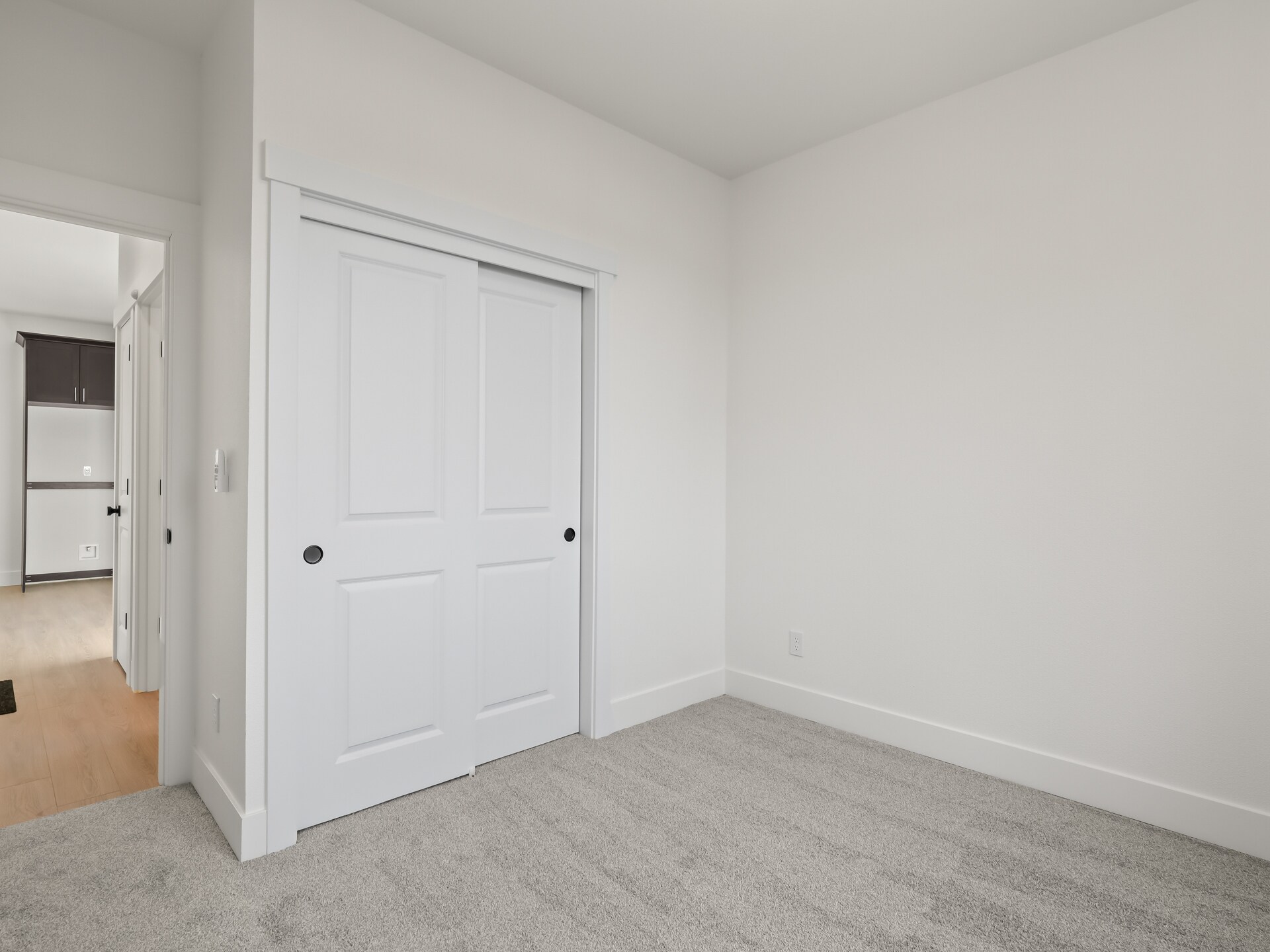 Building Photo - 7490 SE 51st Ave