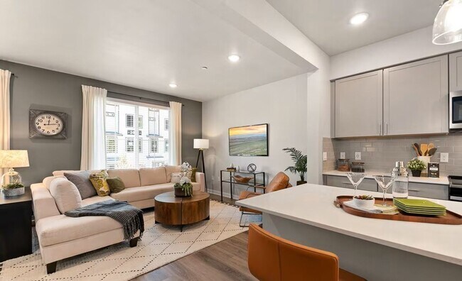 Building Photo - Modern Lake Stevens Townhome with A/C & 2-Car Garage