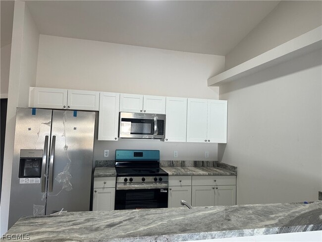 Building Photo - 1131 SW 16th Terrace