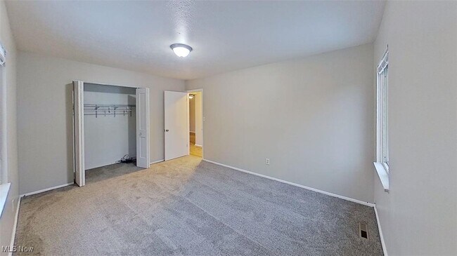 Building Photo - 24600 Euclid Ave