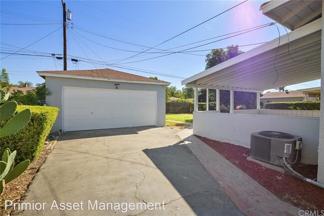 Building Photo - 3 br, 1 bath House - 2212 Virginia Ave