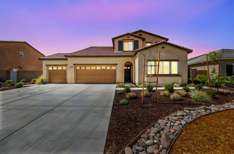 Building Photo - 28357 Cats Claw Dr