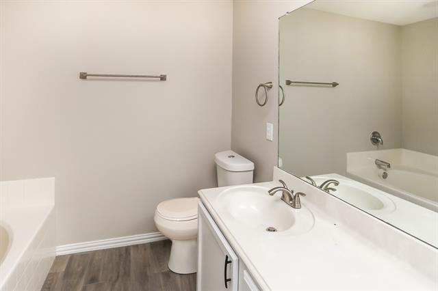 Building Photo - 3305 Overstreet Ln