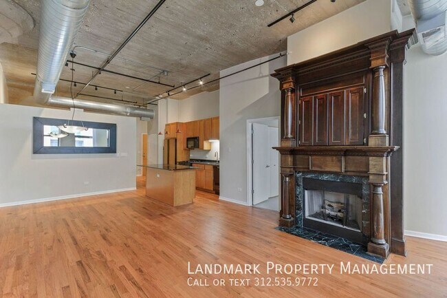 Building Photo - 758 N Larrabee-#820