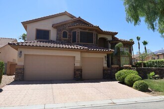 Building Photo - Fully Upgraded 5 Bedroom 4.5 Bathroom in Guard Gated Foothills Community!