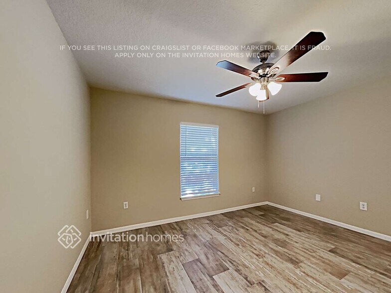 Building Photo - 4716 Four Lakes Dr