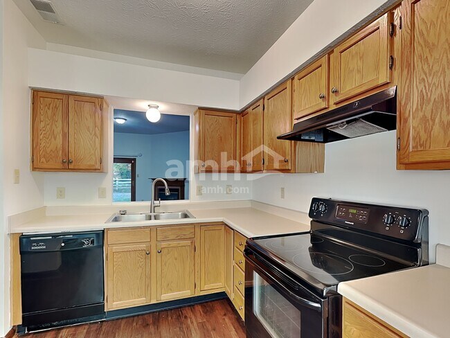 Building Photo - 9940 Wellcroft Ln