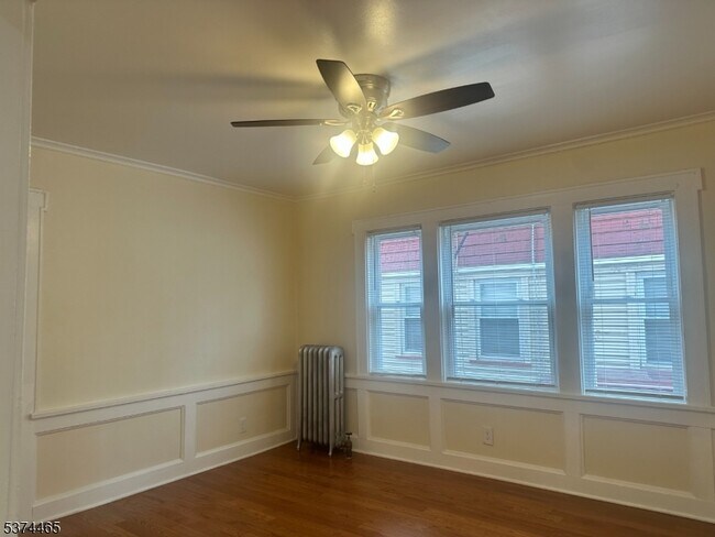 Building Photo - 74 Monticello Ave