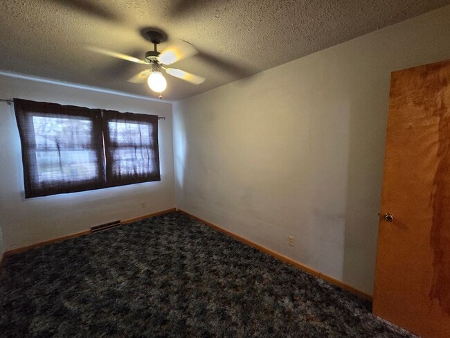 Building Photo - Well-Maintained 3BR Home – Garage + Washer/Dryer, dishwasher Included