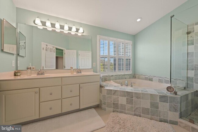 Building Photo - 43286 Morven Square