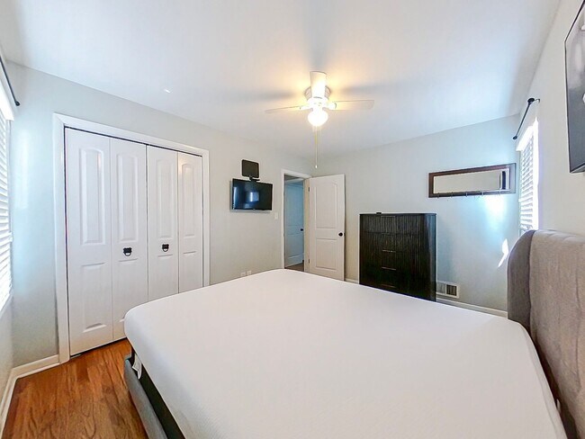 Building Photo - Furnished 4 Bedroom Rental in National Hills. Available now!