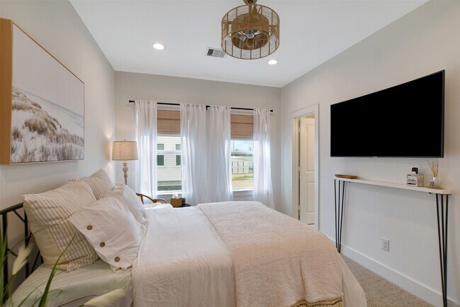 Building Photo - 1106 Paul Quinn St