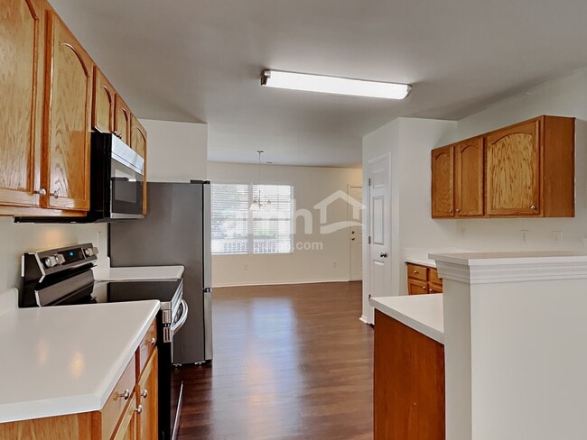 Building Photo - 8117 Rosberg Ln