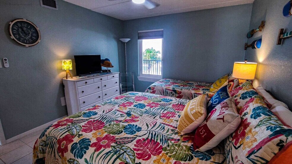 Building Photo - 3900 Gulf Blvd