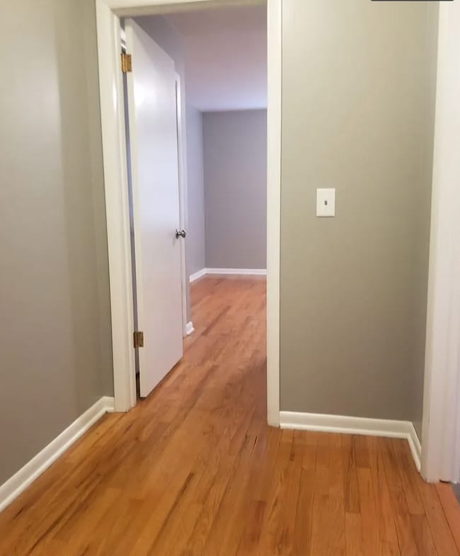 Building Photo - 324 Cumberland Dr