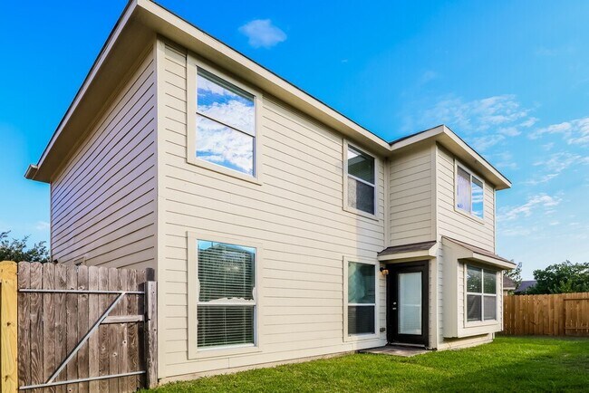 Building Photo - 2507 Kiplands Way Dr