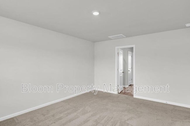Building Photo - 803 Lilyford Ln
