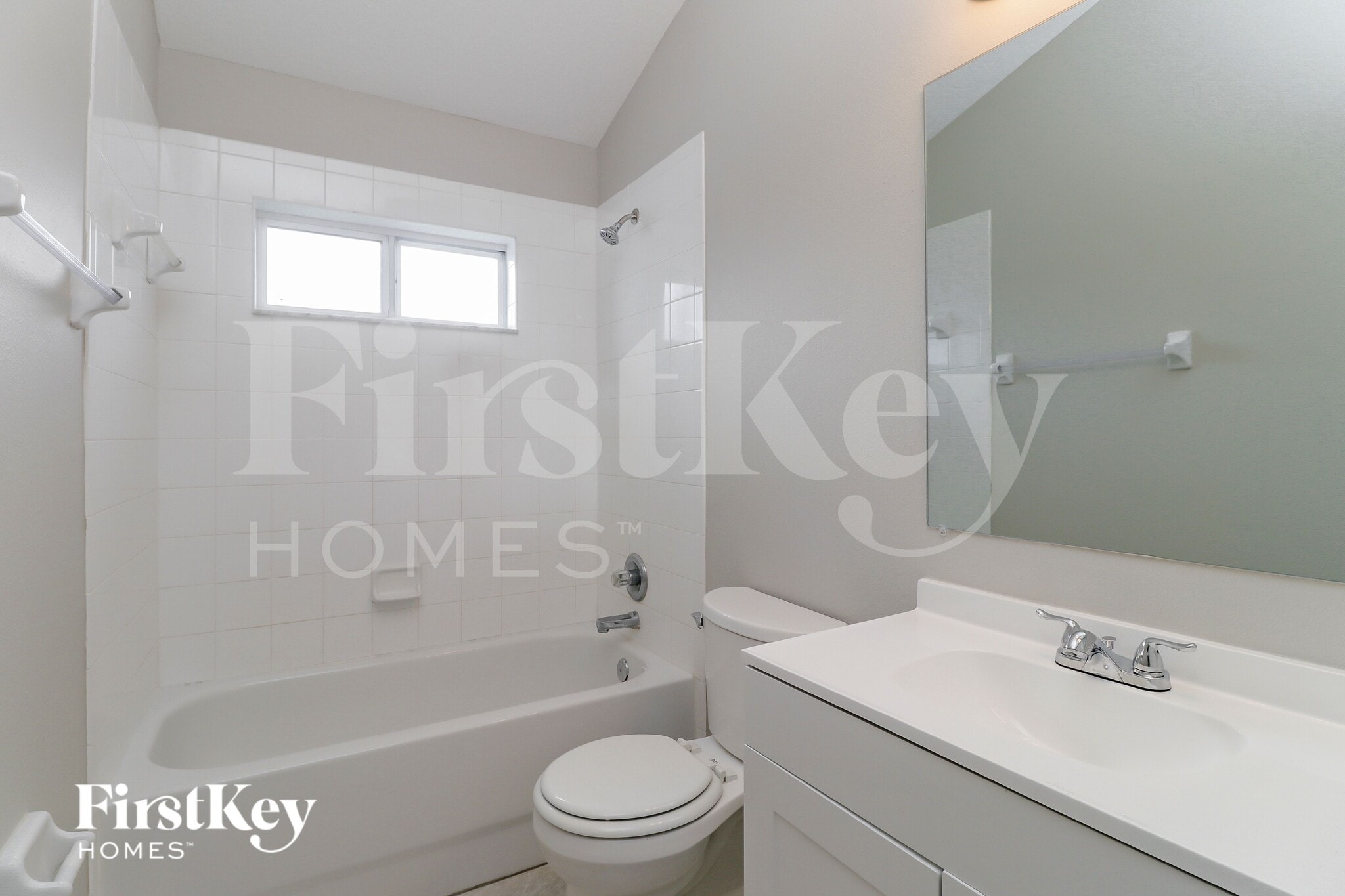 Building Photo - 18356 Cypress Bay Pkwy