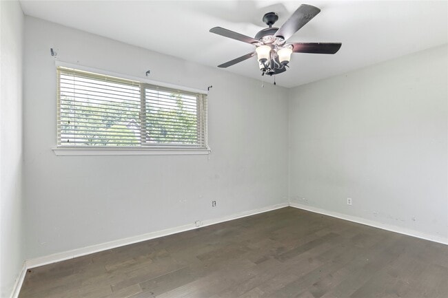 Building Photo - 10906 Keese Dr