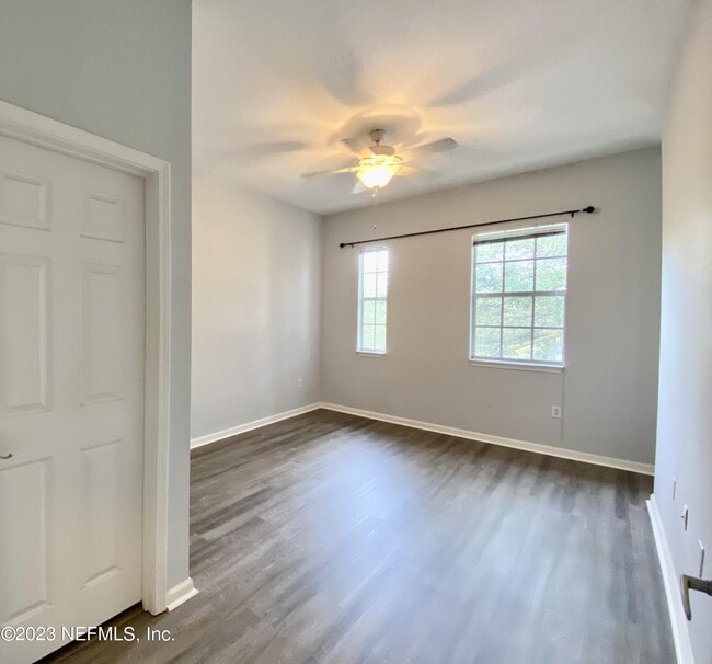 Building Photo - 10075 Gate Pkwy