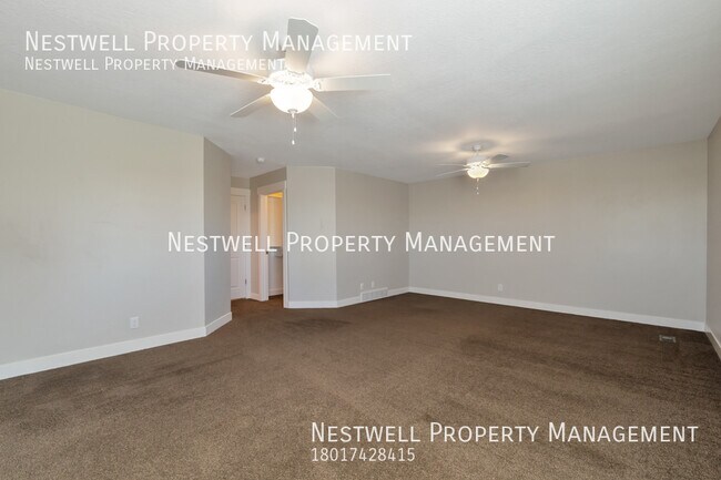 Building Photo - Beautiful 3-bed Townhome in Farmington in