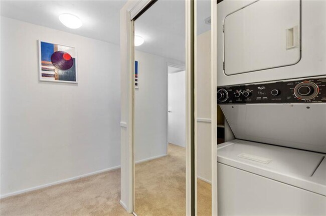 Building Photo - 4010 Galt Ocean Dr