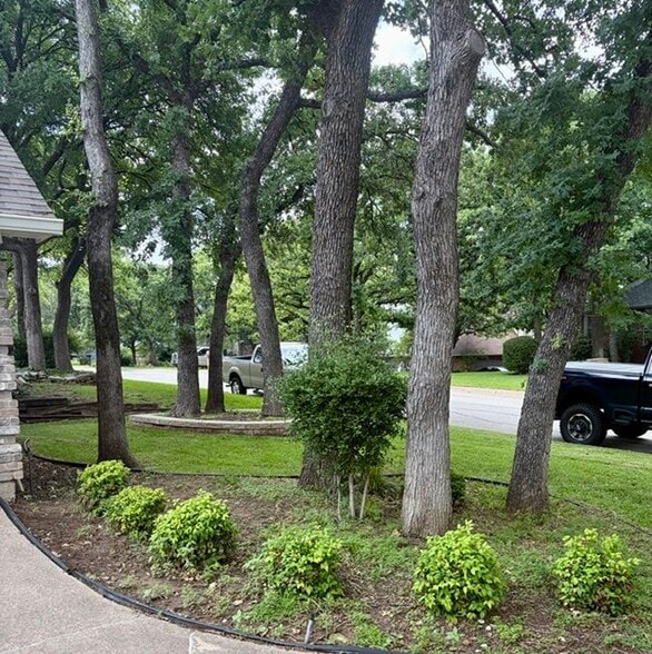 Building Photo - 6614 Canalview Dr