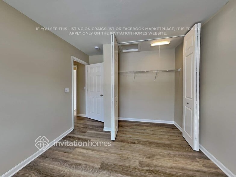 Building Photo - 640 N Ashbury Ave