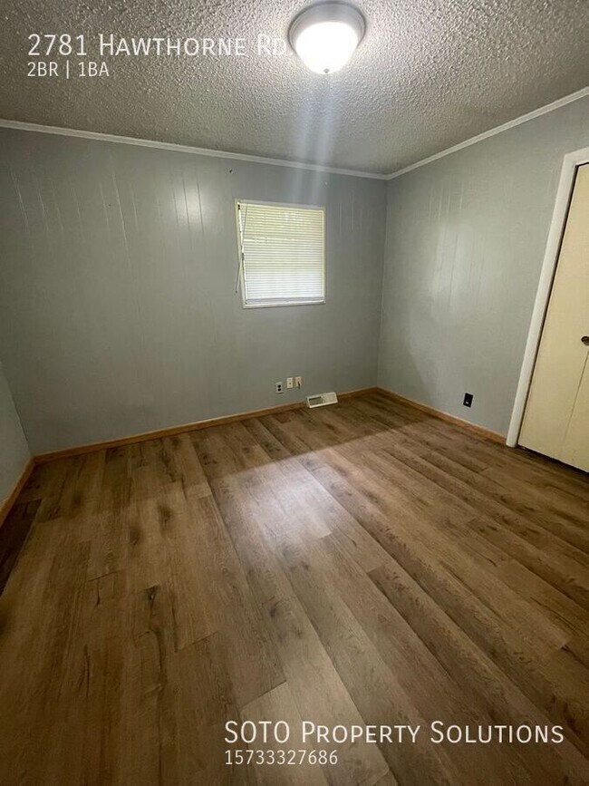 Building Photo - 2781 Hawthorne Rd