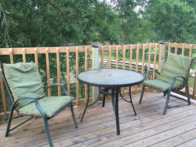 Private Deck - 25915 Juban Rd