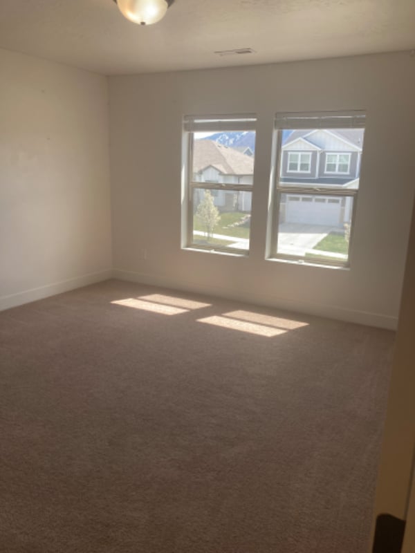 Building Photo - 2131 E 970 N