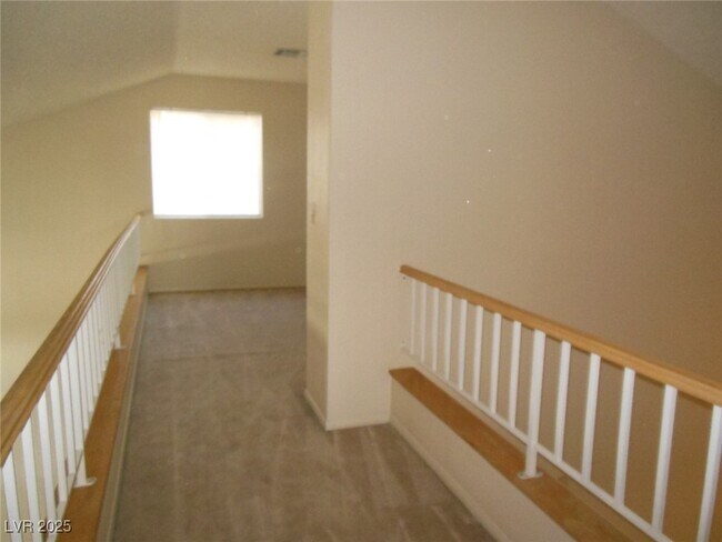 Building Photo - 2047 Angel Falls Dr