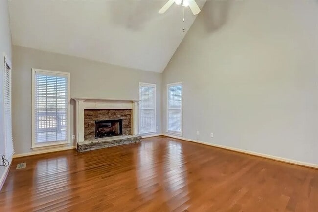 Building Photo - 74 Flanders Ct
