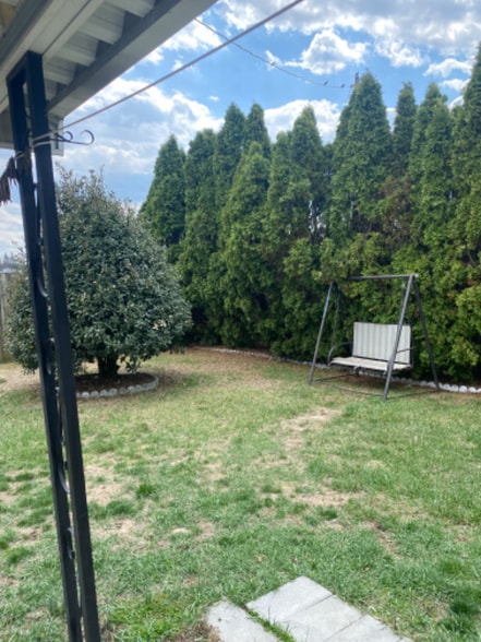 Building Photo - 3524 Fremont St