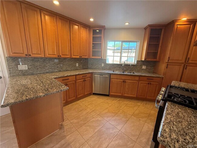 Building Photo - 11055 Califa St